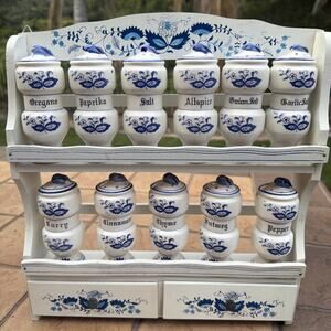 Vintage Blue Onion Wood Spice Rack Original Ceramic 11 Spice Jars Shakers Japan